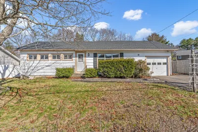 9 Rebecca Rd