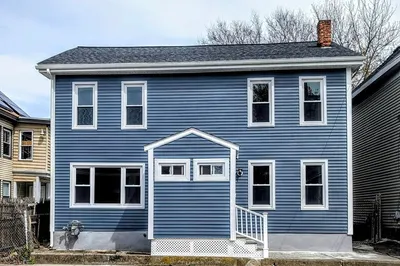 15 Bunkerhill St