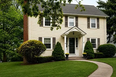 16 Pine Street 1