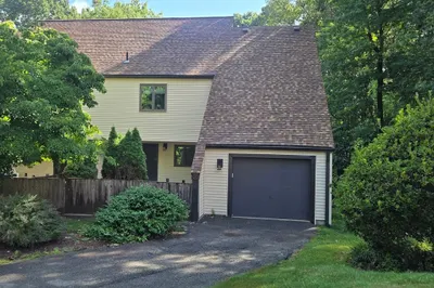 8 Clarendon Common #8 1