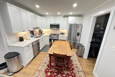 12 Lopez Ave #1