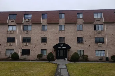 119 Grove #220
