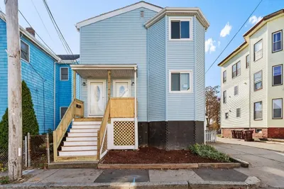 55 Paris St 1