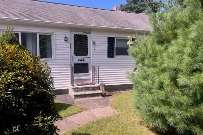 54 7 Mile River Dr