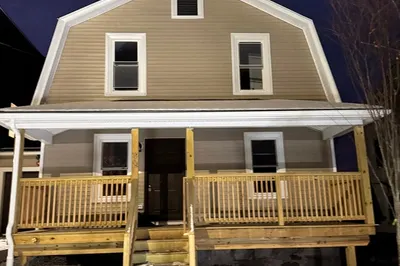 36 Standish St