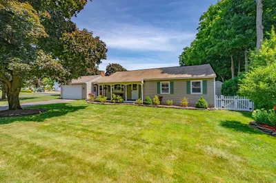 184 Parkview Dr 1