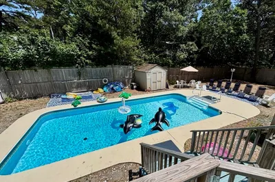 35 Tecumseh Rd 1