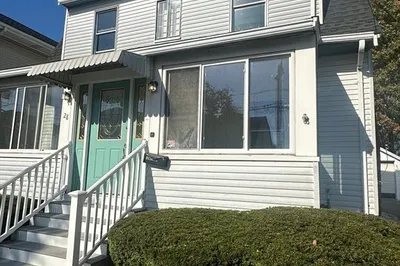 28 Hovey Street 1
