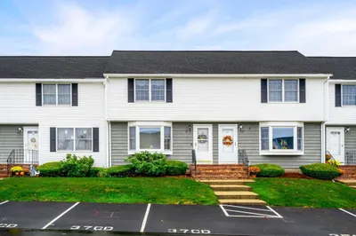 37 Christopher Dr #37