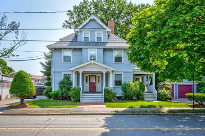 222 Lowell Ave #2 1