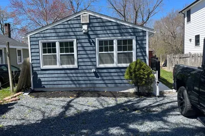 142 Milford St 1