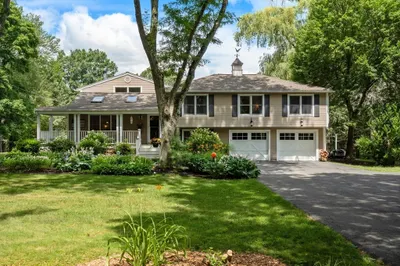 175 Pelham Island Road 1