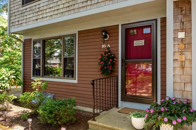 195 Falmouth Rd #16A 1