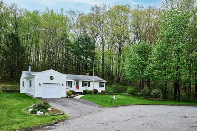 20 Wayne Ct