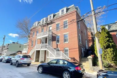 21 Parker St 1