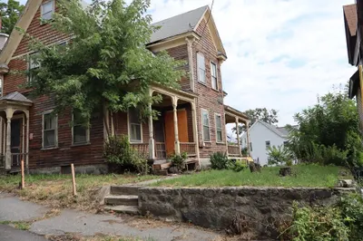 45 Dunfey St