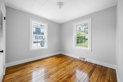 164 West Main St 1