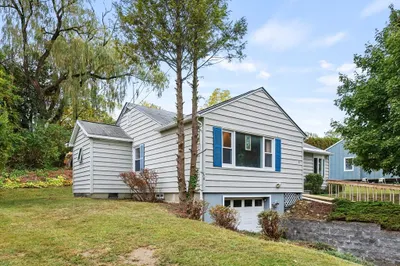 27 Willshire Dr