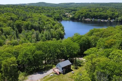 243 Deer Bay Rd 1
