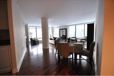 3 Avery St #306 1