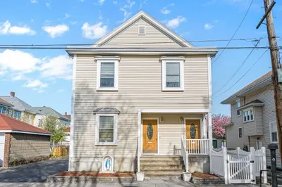 76-78 Bradbury Ave #78