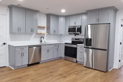 6 Harding Ave #4