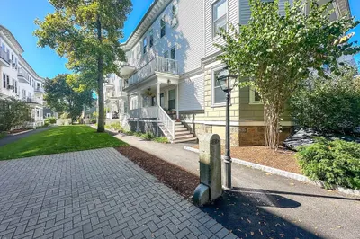 34 Stanton Rd #3