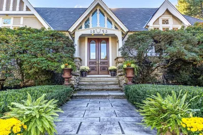 701 Country Way 1