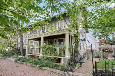 18 Dalton Pkwy #18 1