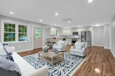 2 Brogan Ln
