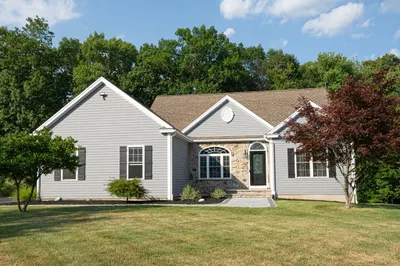 258 Nicholas Dr 1