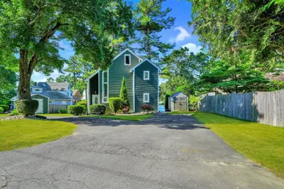342 Pillings Pond Rd 1