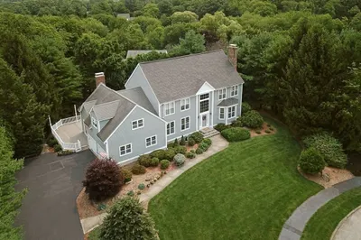 9 Fieldstone Dr 1