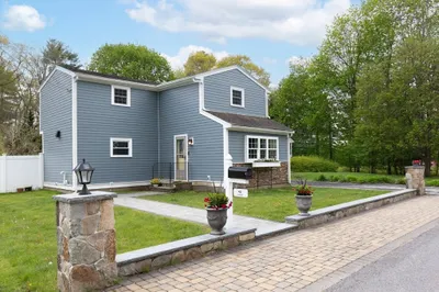 42 Russell Rd