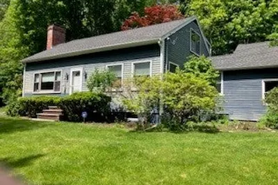 4 Abbott St 1