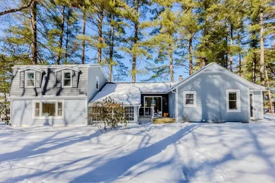12 Hillcrest Dr 1