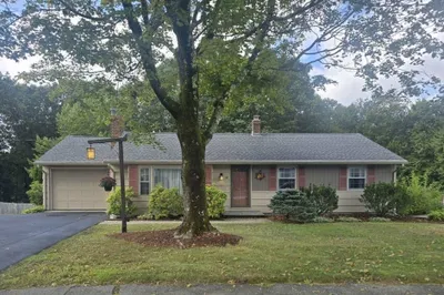 42 Mark Bradford Drive 1