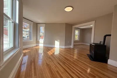 11 Eureka St #3