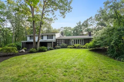 7 Sheridan Road