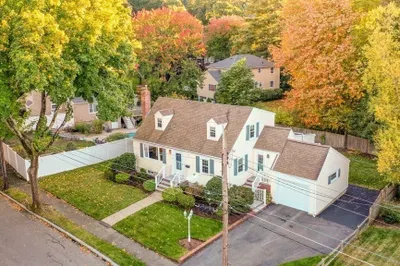 51 Elm Crest Rd