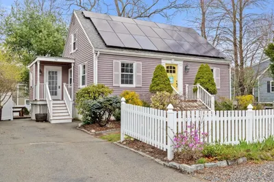 26 Delia Walker Ave