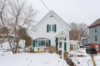 83 Maple St