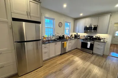 99 Dexter Ave #2