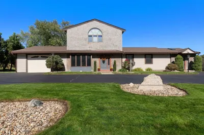15 Monson Drive 1