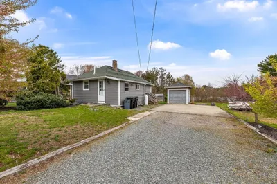 56 Alden Ave 1
