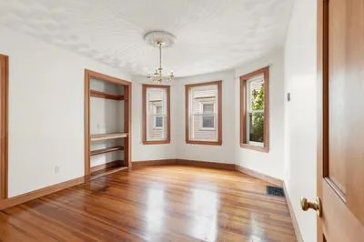 41 Montfern Ave #1 1