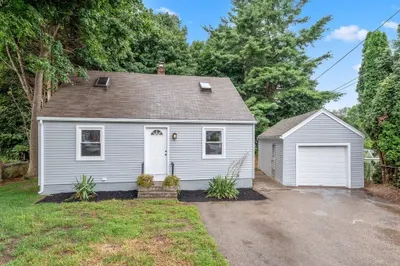 25 Highland Park Rd 1