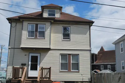 68 Hussey St 1