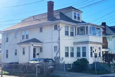 44 Rosewood St 1