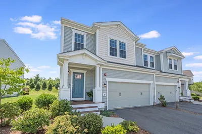 12 Locust Ln #12 1